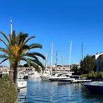Port Golfe St Tropez Bel Apartamento *