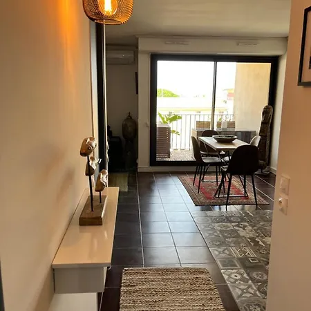 Port Golfe St Tropez Bel アパート